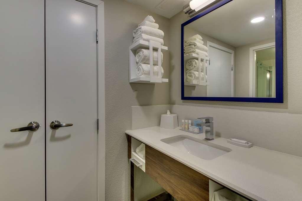Hampton Indianapolis/carmel Hotel 3*